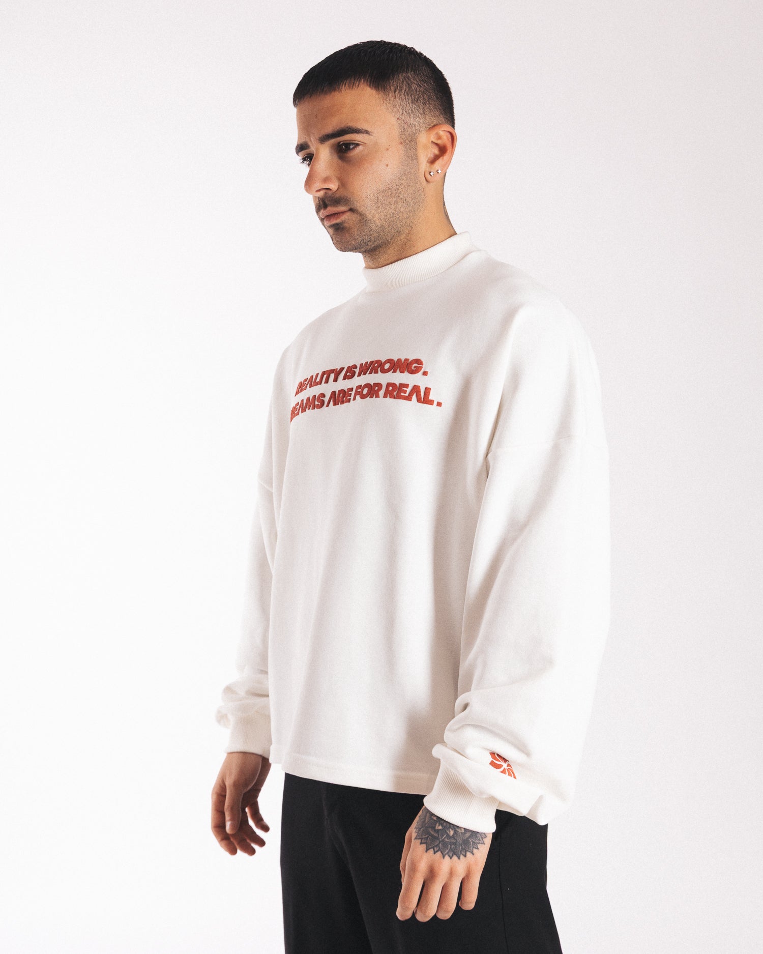 DREAMS CREWNECK CROP WHITE