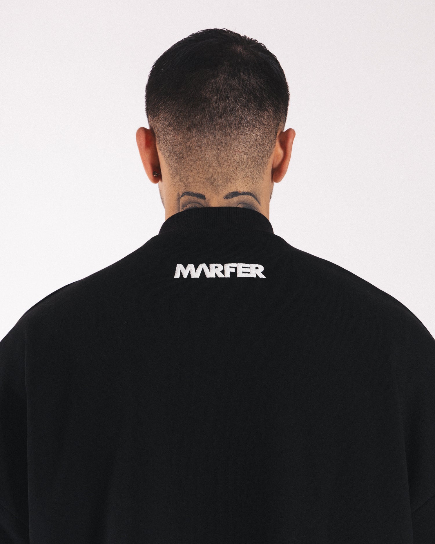 DREAMS CREWNECK CROP BLACK