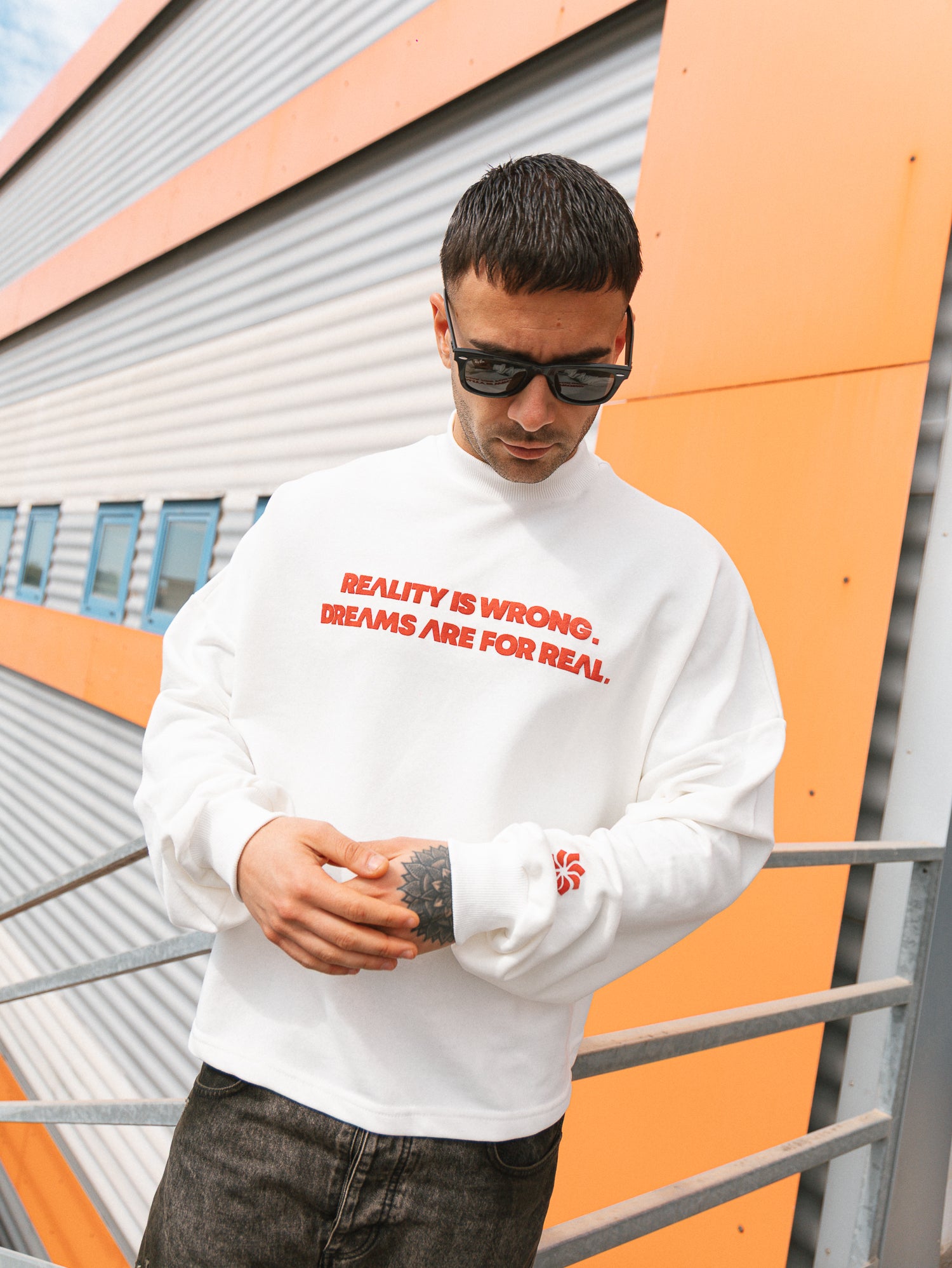 DREAMS CREWNECK CROP WHITE